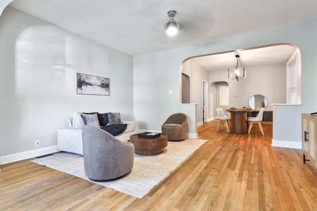 Photo - 3649 N Whipple St Unidad ID1359756P