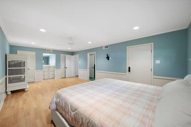 Photo - 1215 Columbia Cir
