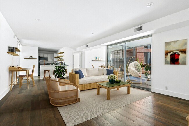 Photo - 1025 Ocean Avenue