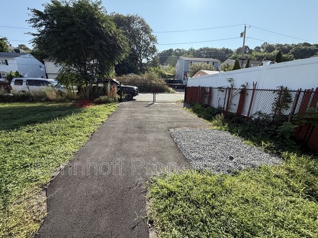 Photo - 526 Concord St