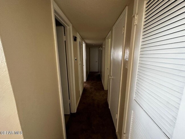 Photo - 10084 Kenworthy St