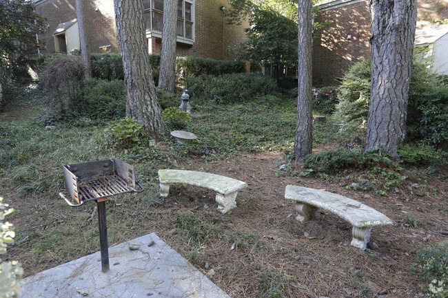 Photo - Gardens at Briarwood