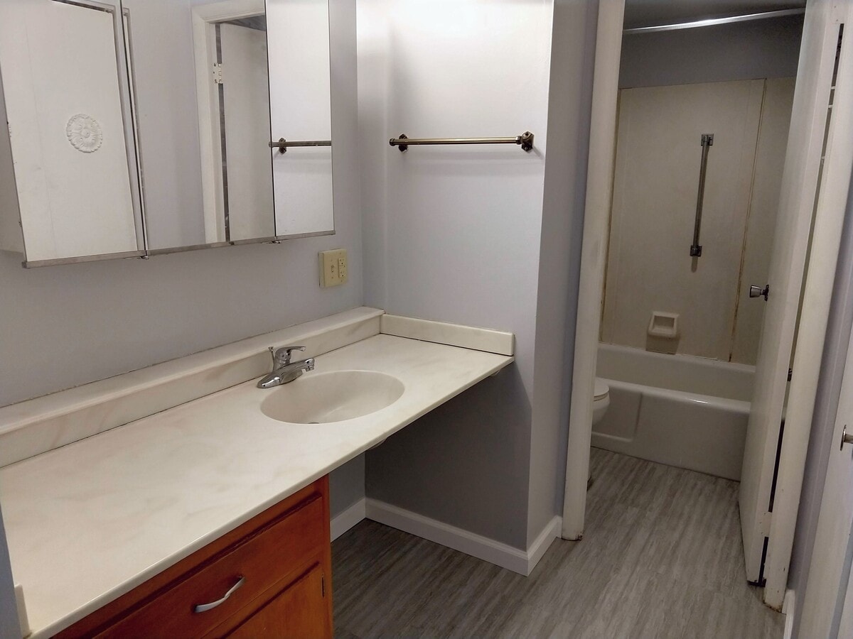 Photo - 200 Highland Ave Unit 411