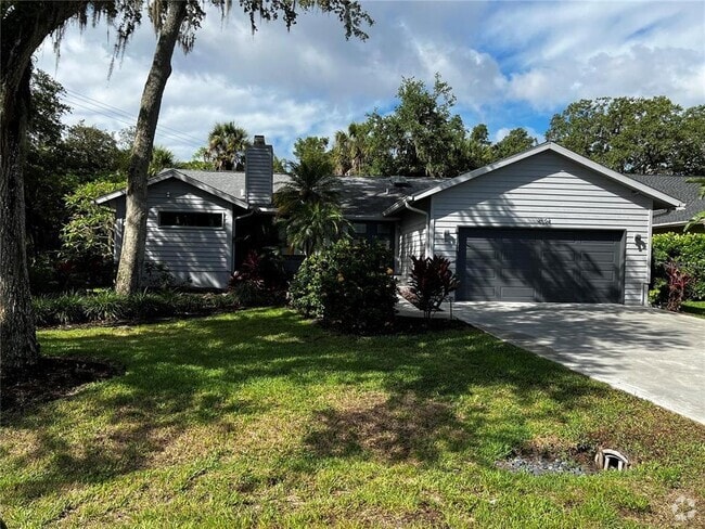 Building Photo - 4594 Trails Dr Rental