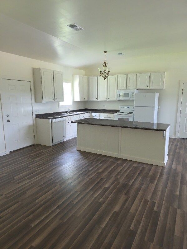 Photo - 16476 Romulus Rd