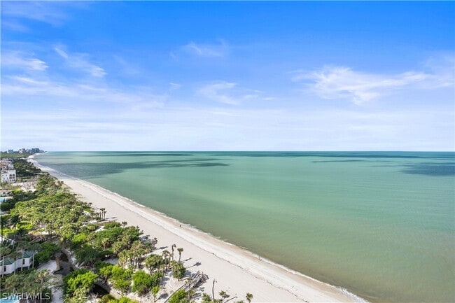 Building Photo - 8231 Bay Colony Dr Unit 1604