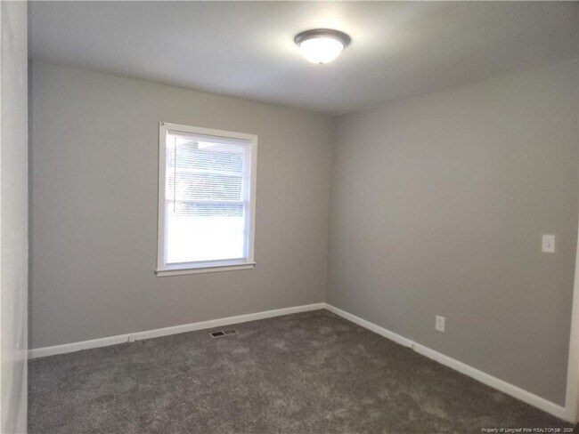 Photo - 3231 Rogers Dr