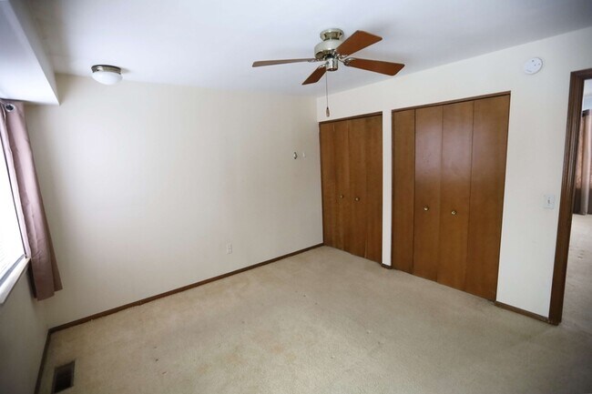 Photo - 4833 Stauffer Ave SE