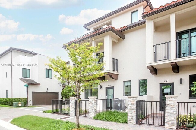 Photo - 8370 NW 49th St