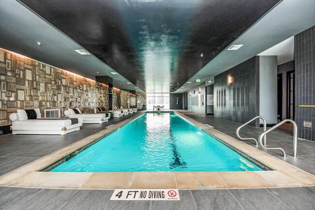 Building Photo - 4521 San Felipe St Unit 1904