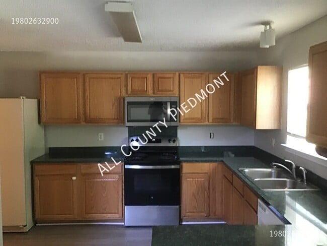 1936 Eigth St-