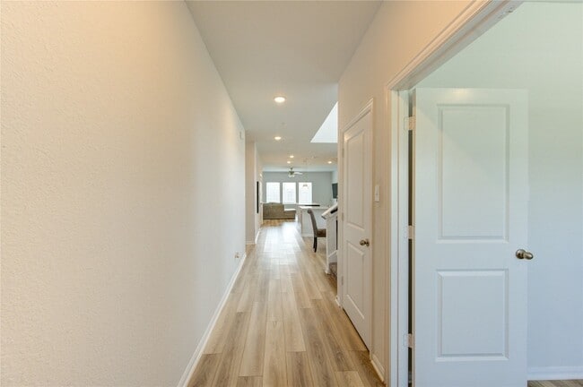 Photo - 20951 New Proper Dr