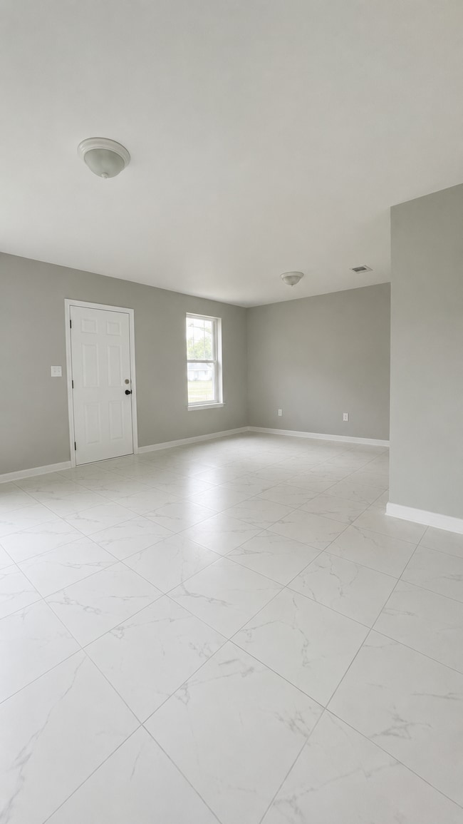 4717 NW 168th Ter