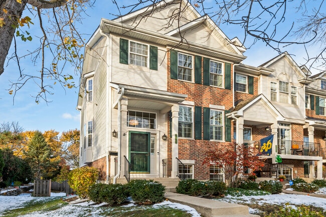 Building Photo - 2106 Rugen Rd