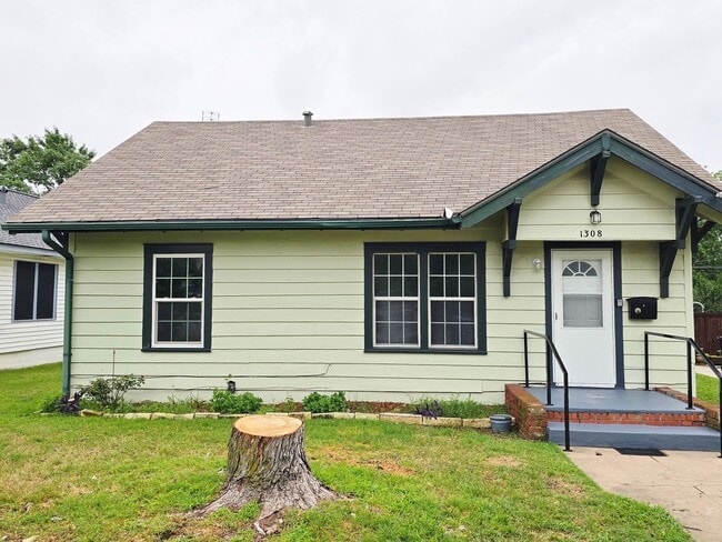 Building Photo - Newly Remodeled 3-Bedroom, 2-Bathroom Home for Rent!