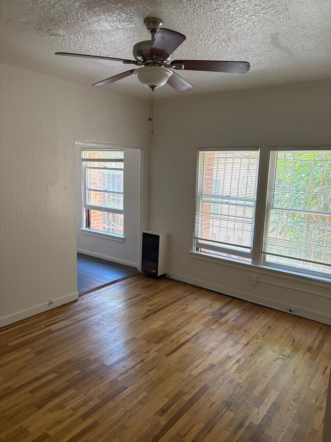 Photo - 1845 N Gramercy Pl Unit 107