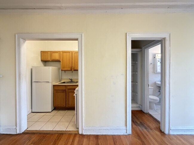 Photo - 1023 N Dearborn St Unit 615
