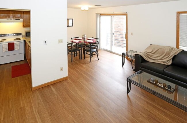 Photo - 905 W Springfield Ave