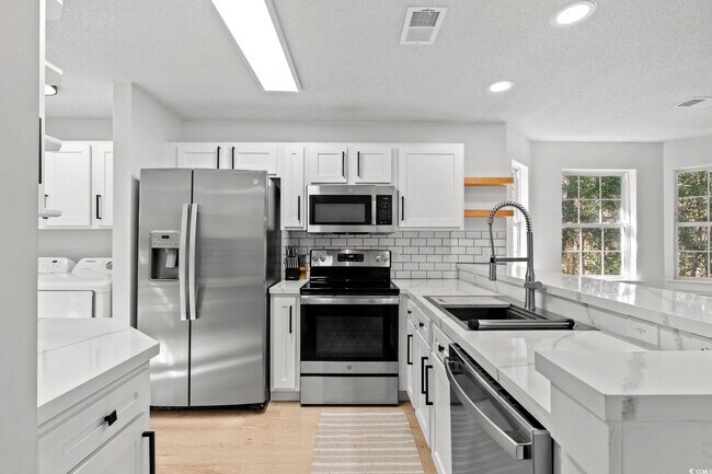 Photo - 168 Egret Run Ln