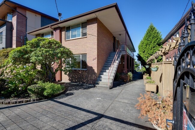 Photo - JUNE June Court Apartments