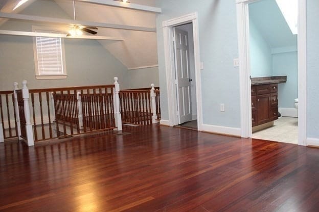 Photo - 80 E Division St