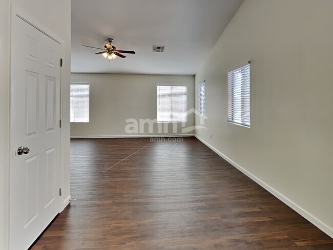 Photo - 11340 W Hutton Dr