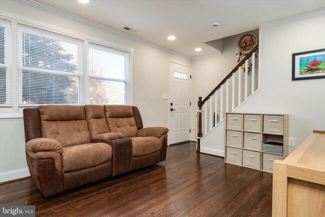 Photo - 741 Silver Creek Rd