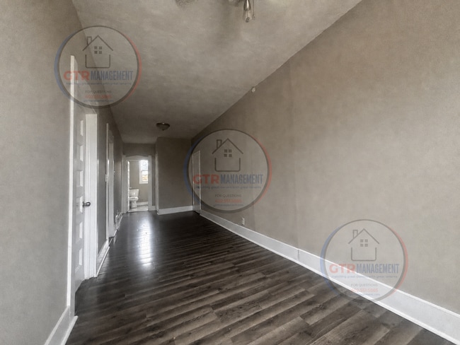 Photo - 120 N 30th St