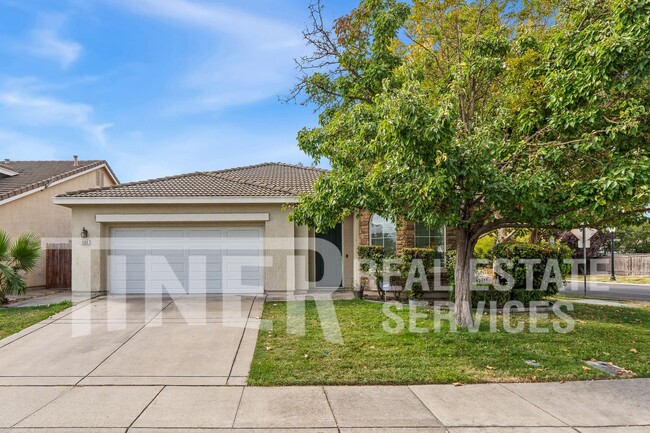 Building Photo - 1580 Charm Way