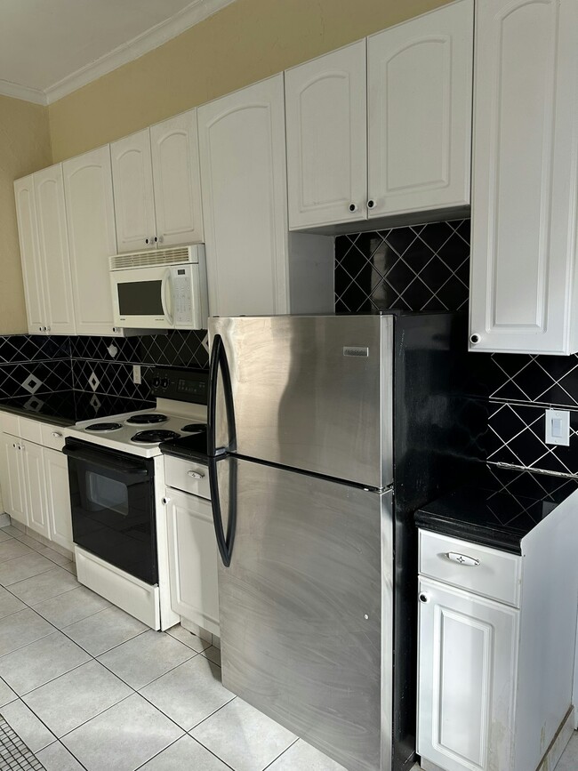 Photo - 624 Jefferson Ave