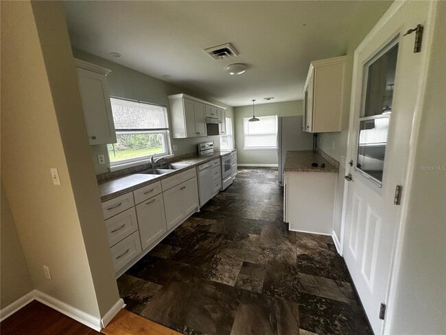 Photo - 510 SW 28th St