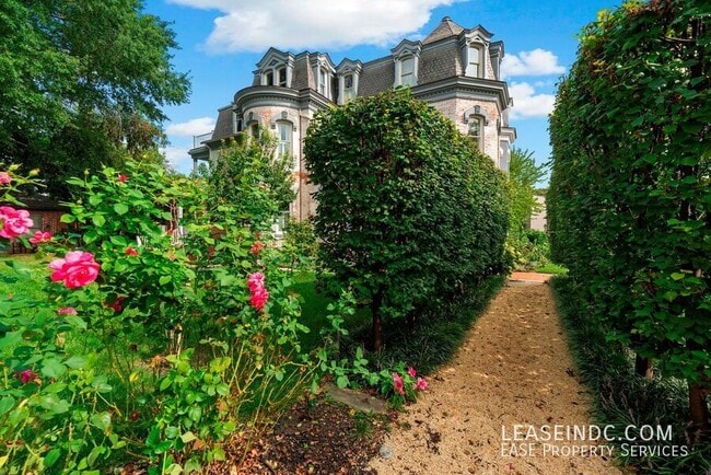 Photo - 1903 3rd St NW House