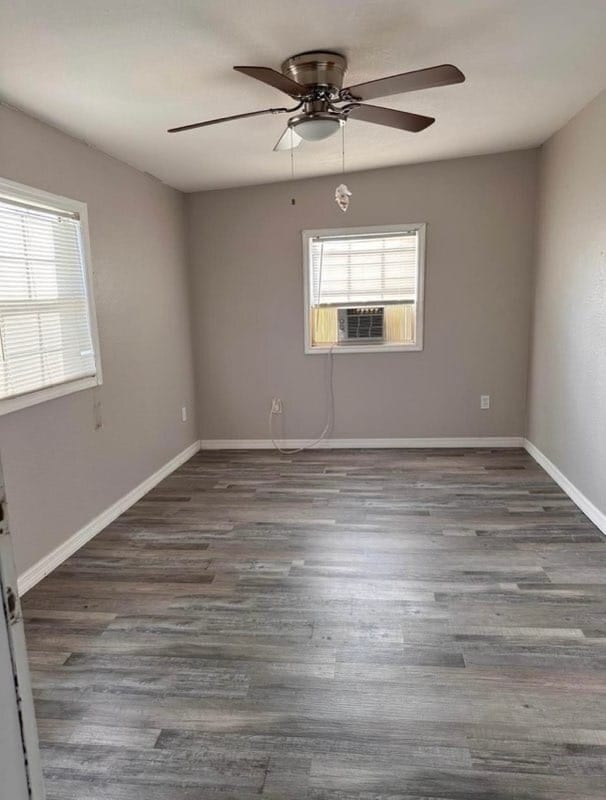 Photo - 1418 Woodlawn Ave