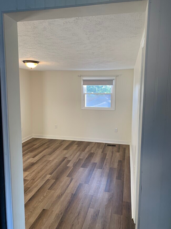 Photo - 346 Tyler Ave Unit Half