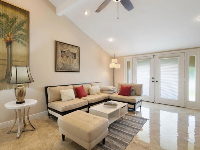 Photo - 832 Green St