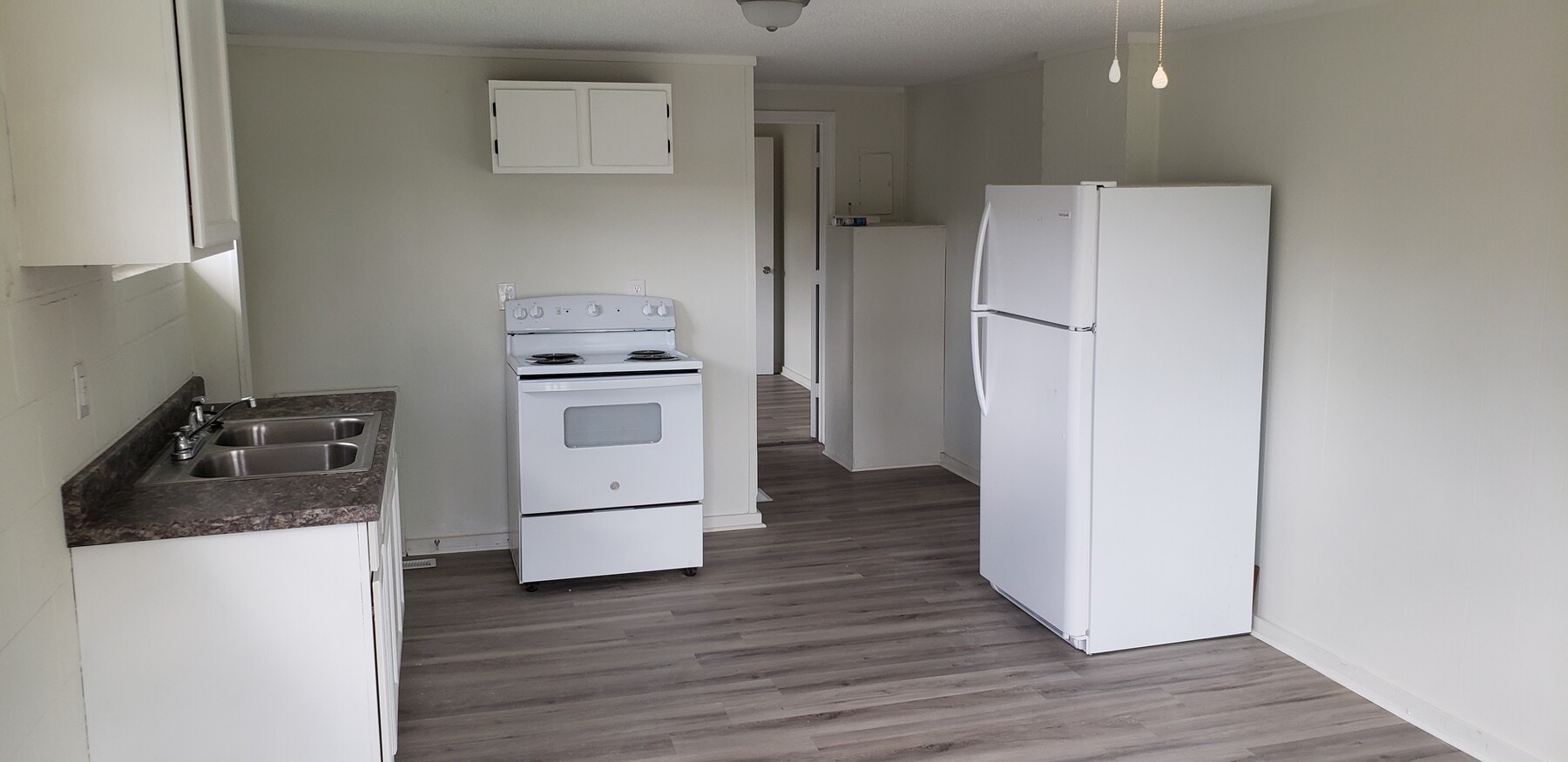 Photo - 905 Douglas Dr Unidad A