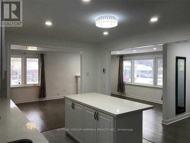 Photo - 2 Sevenoaks Ave