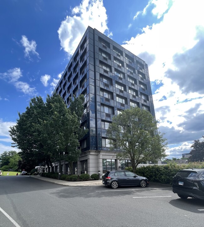 Building Photo - 300 Broad St Unit 905 Rental
