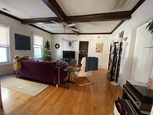 Living Room - 1011 19th Ave NE Townhome