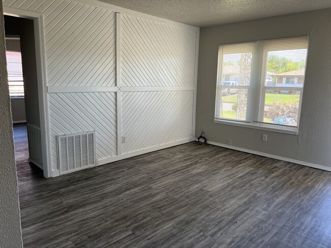 Photo - 605 SE 72nd St