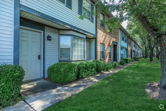 Building Photo - Stratford Chase Rental