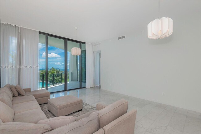 Photo - 2821 S Bayshore Dr Unit 7B