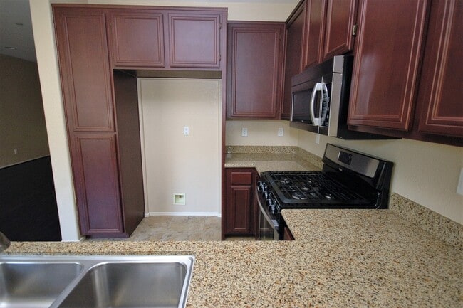 Photo - Tri-level Riverwalk Townhouse in Santee