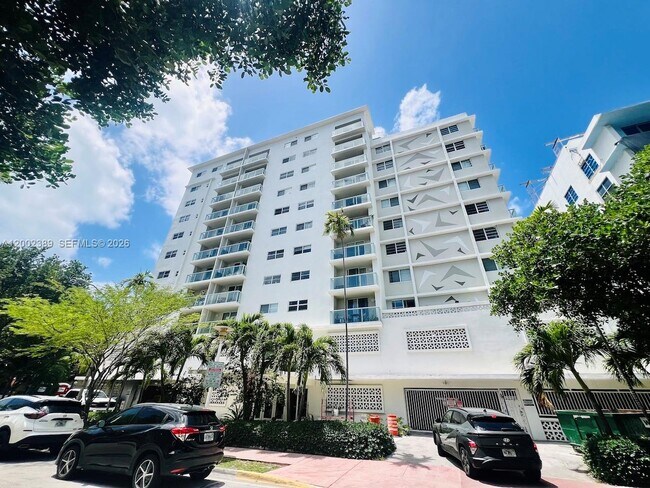 Photo - 1750 James Ave Unit 5D