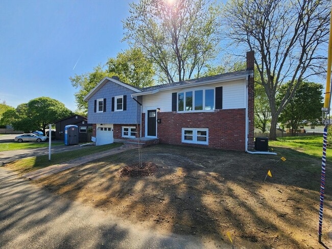Building Photo - 6 Gallows Hill Rd Unit 2