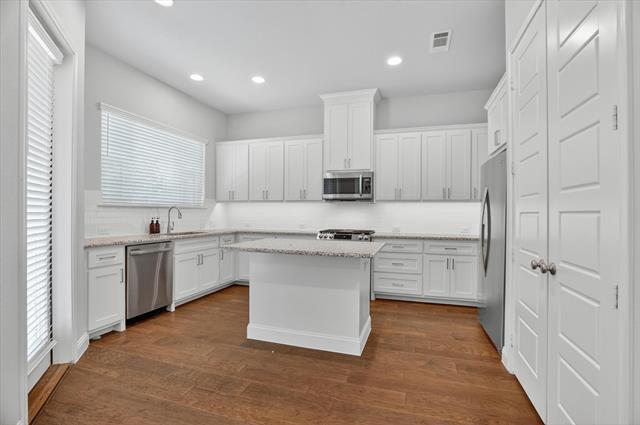 Photo - 6330 Oakbend Cir