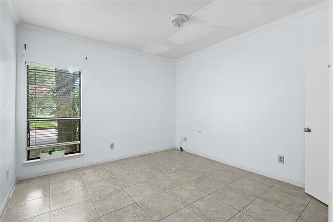 Photo - 10051 Westpark Dr Unit 205