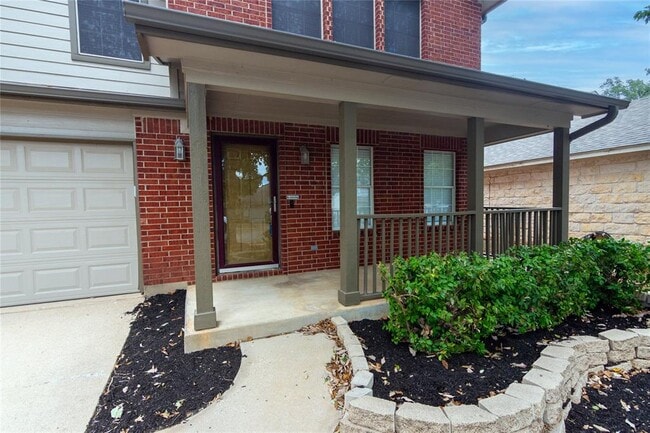 Photo - 1711 Lloydminister Way