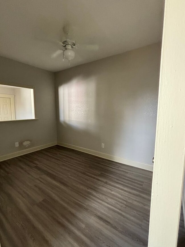 Photo - For Rent: Charming Mixed-Use Home – 1 Bedroom + Den Unit 310 S Clake St