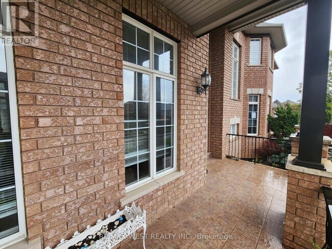 Photo - 379 Sonoma Blvd